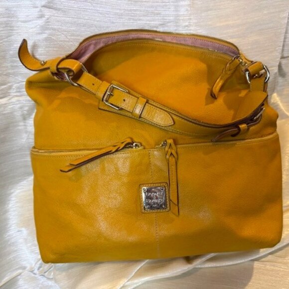 Dooney & Bourke Handbags - Dooney Bourke Vinatage Leather Hobo purse